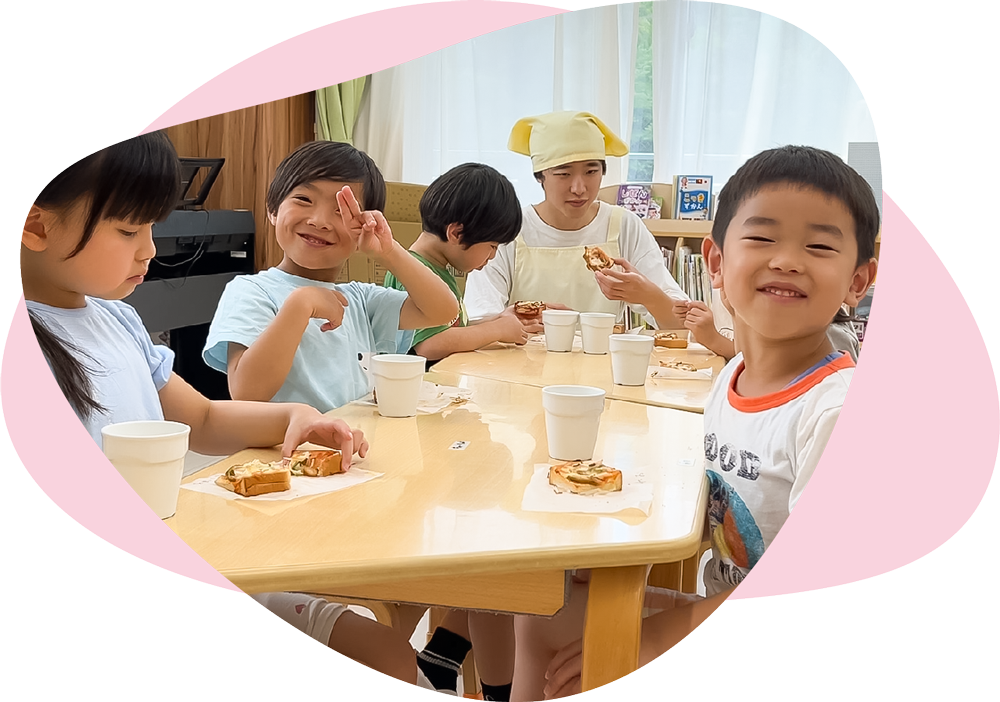 子どもたちの食事シーン